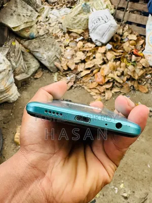 Tecno Spark 8C 64 GB Gray