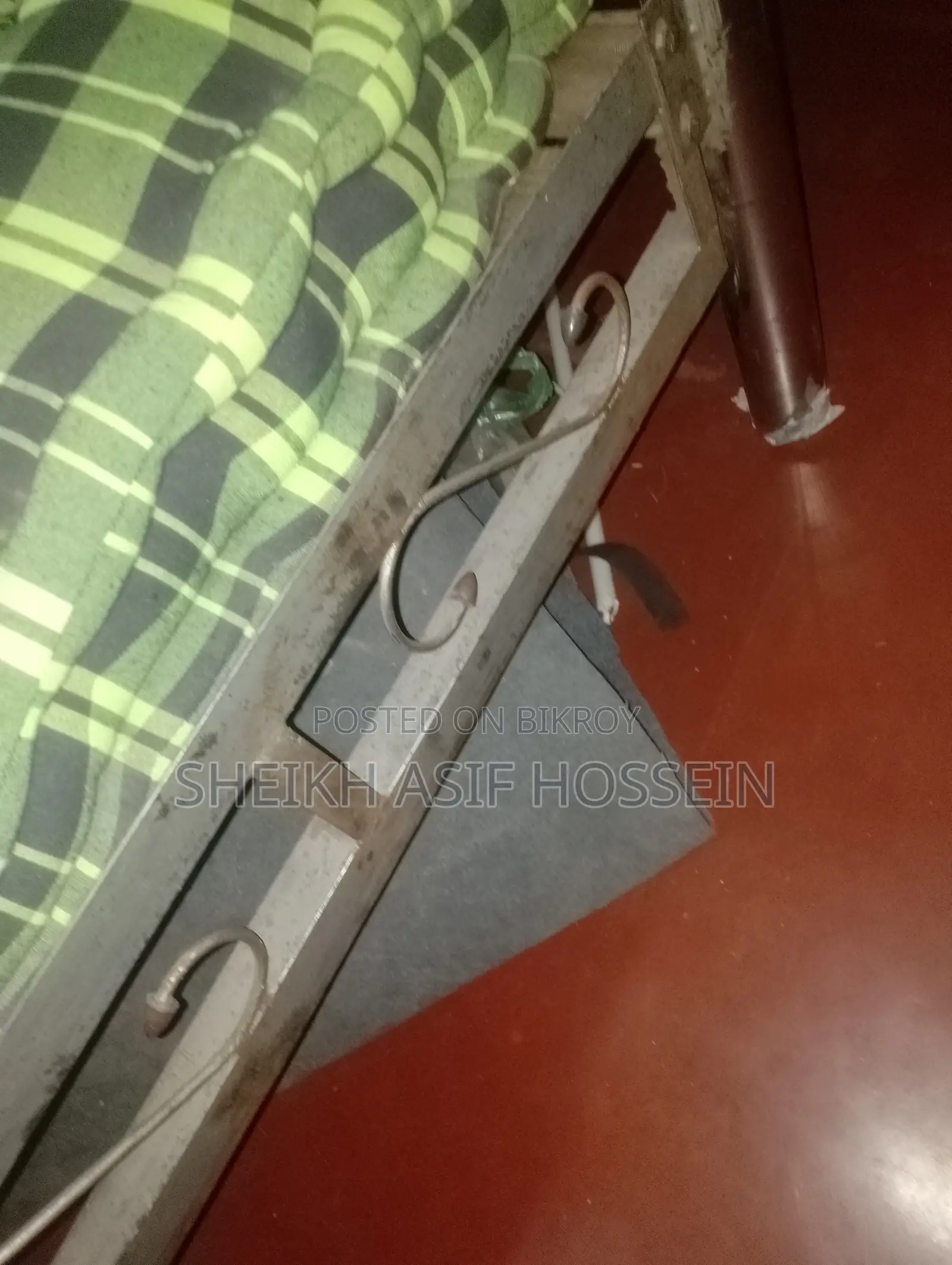 স্টিল বেড এসএস