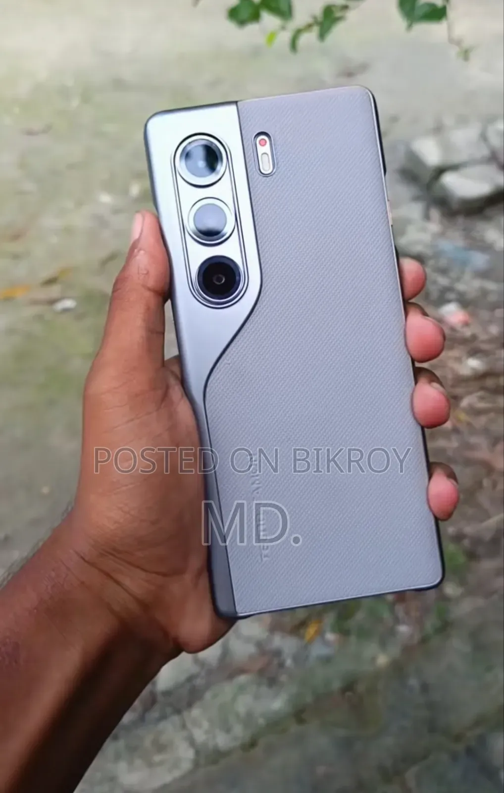 টেকনো ক্যামন ৪০ প্রো ৪জি ২৫৬ জিবি সিলভার