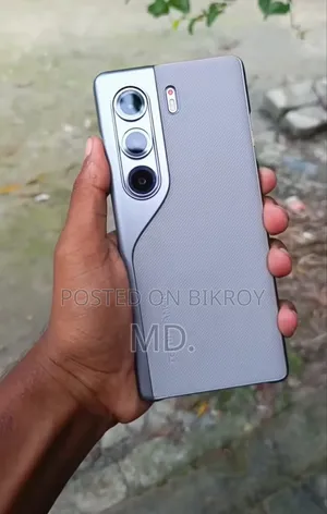 টেকনো ক্যামন ৪০ প্রো ৪জি ২৫৬ জিবি সিলভার