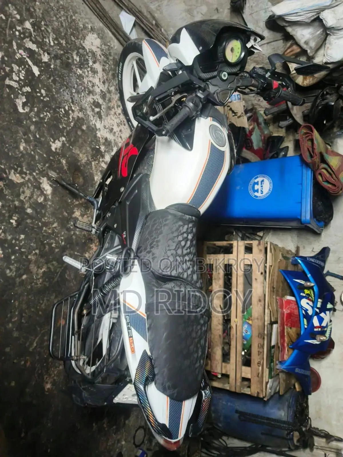 TVS Apache RTR 160 2V ABS 2014 White