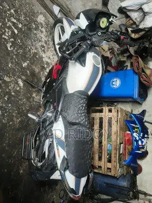 TVS Apache RTR 160 2V ABS 2014 White