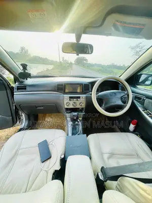 Toyota Corolla 2004 Silver