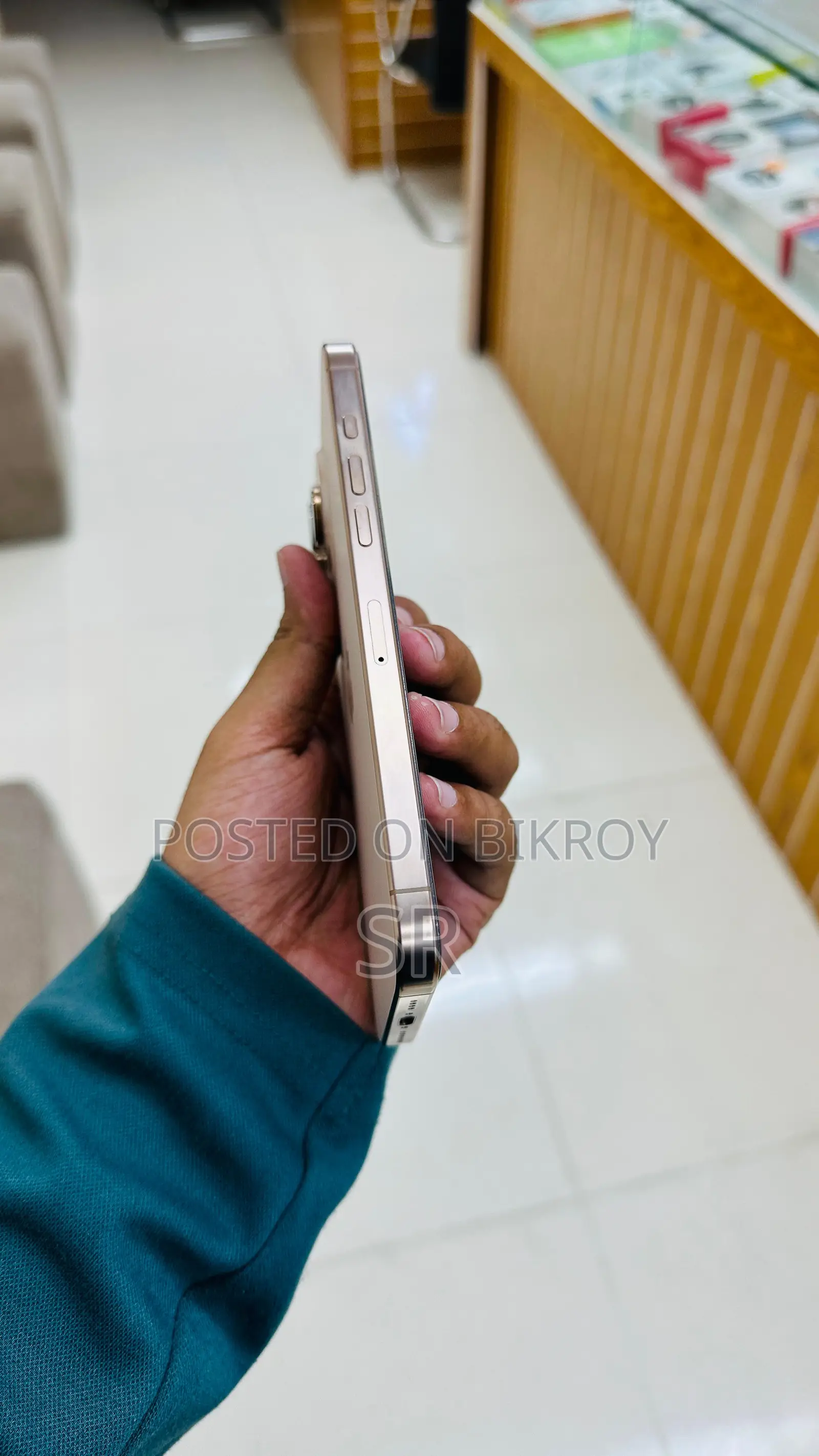 Apple iPhone 16 Pro Max 256 GB Gold