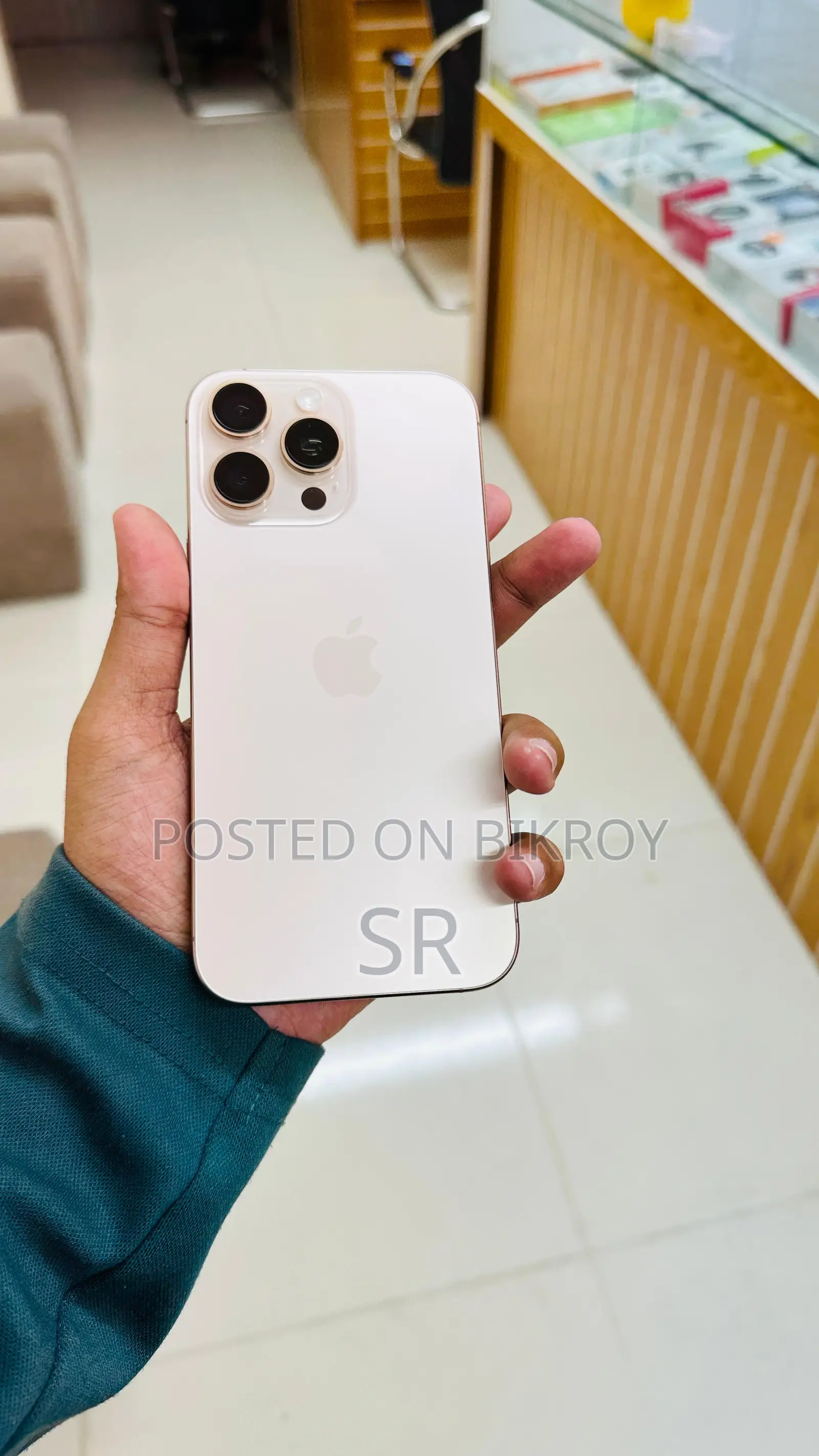 Apple iPhone 16 Pro Max 256 GB Gold