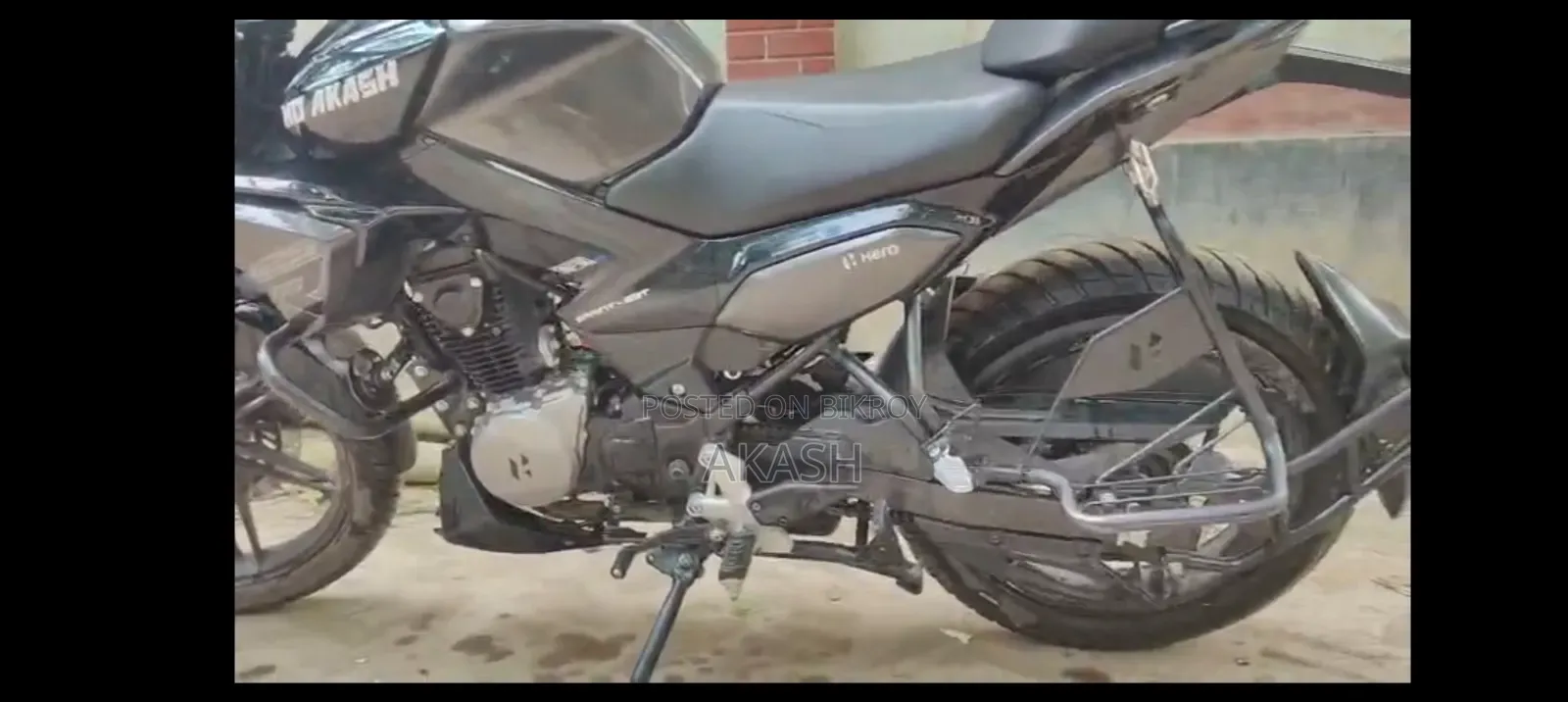 Hero Xtreme 125R 2025 Black