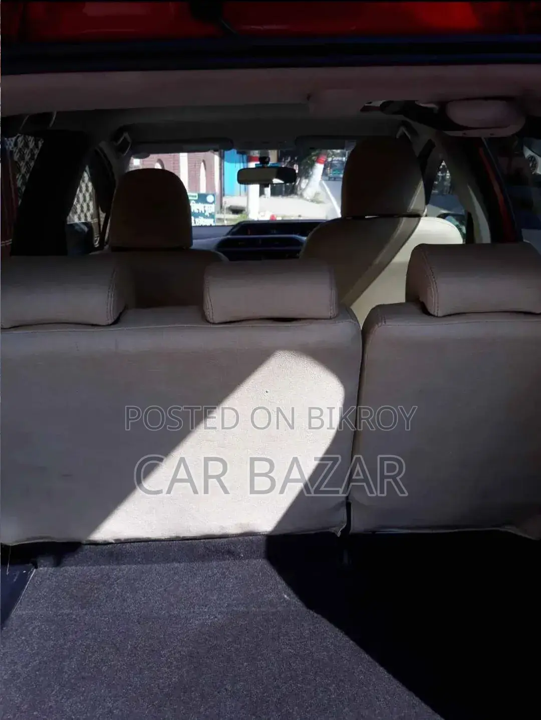 টয়োটা অ্যাকুয়া এস ২০১৪ লাল