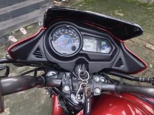Honda CB 2022 Red