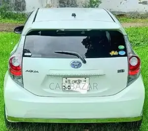 Toyota Aqua 2013 White