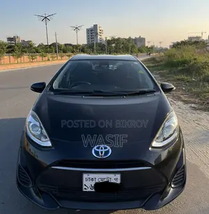 Toyota Aqua 2017 Black