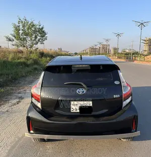 Toyota Aqua 2017 Black