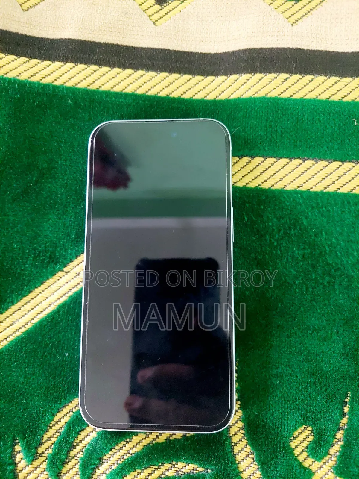 New Apple iPhone 15 128 GB Silver