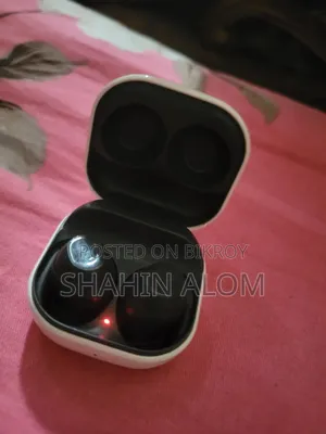 স্যামসাং গ্যালাক্সি বাডস এফই