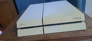 ২টি কন্ট্রোলার সহ Sony Ps4 জরুরি ভিত্তিতে বিক্রি হবে
