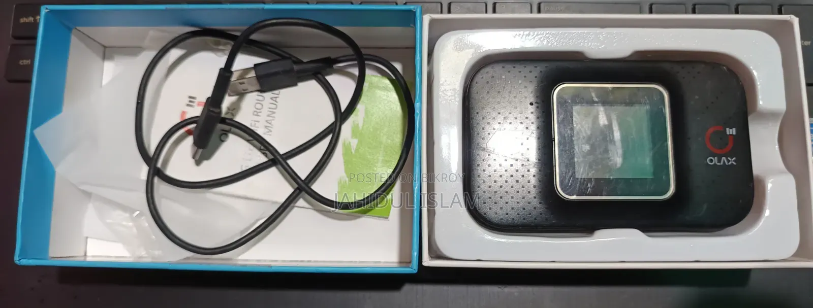 Olax MF982 4G LTE Pocket Router With Display