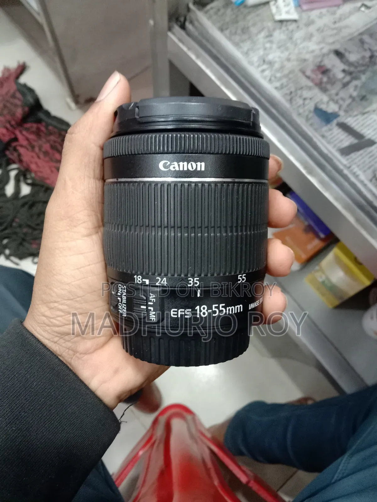 Canon 700D comes with 55-250 and 18-55 lenses, two chargers, and two batteries.