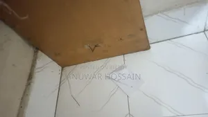 পড়ার টেবিল এবং চেয়ার