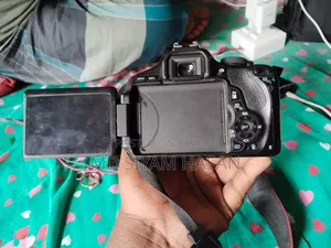 ক্যানন ৬০০ডি ডিএসএলআর ক্যামেরা