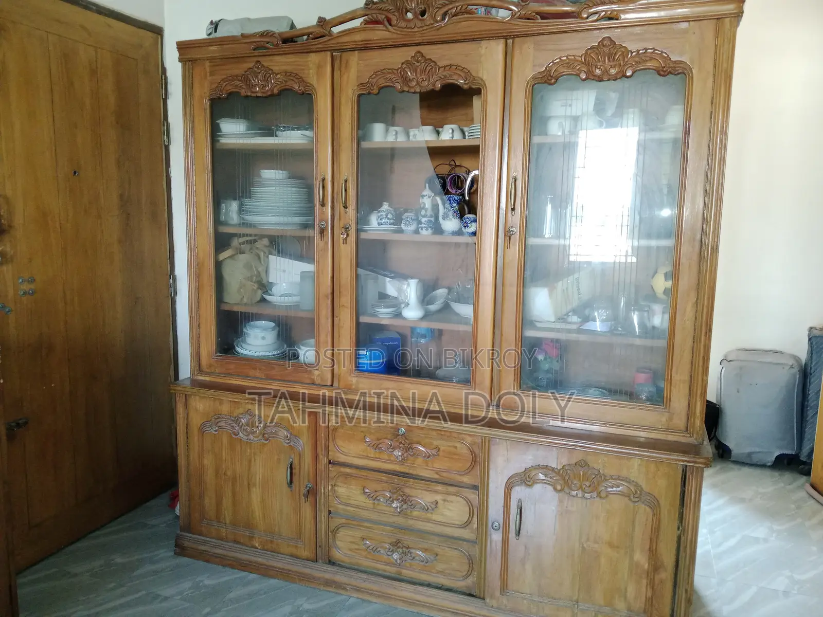 Wardrobe, Dressing Table, Showcase