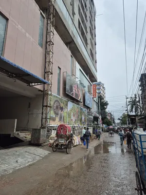 মোটরসাইকেল রাখার গ্যারেজ