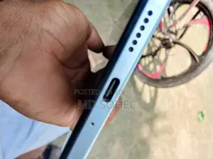 iQOO 128 GB Blue