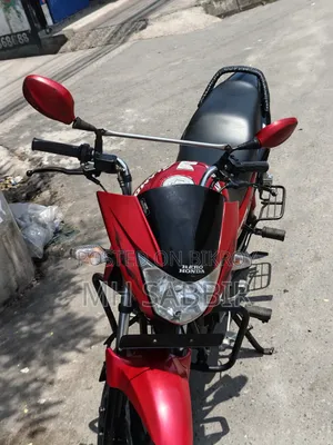 মোটরসাইকেল ২০১৫ লাল