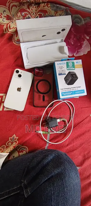 Apple iPhone 13 128 GB White