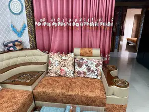 Luxury Corner Sofa Set With Premium Coffee Table 6 Ottoman Chairs