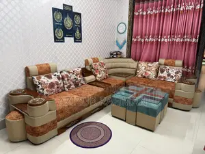 Luxury Corner Sofa Set With Premium Coffee Table 6 Ottoman Chairs