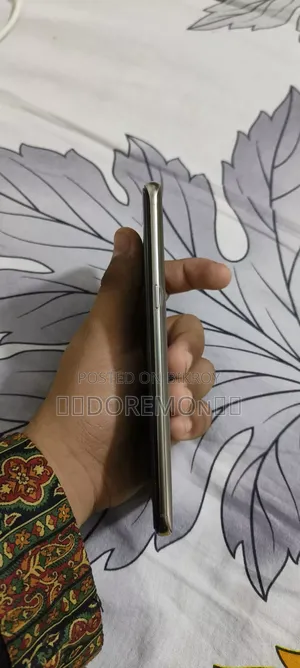 Samsung Galaxy S8 Plus 64 GB Gold