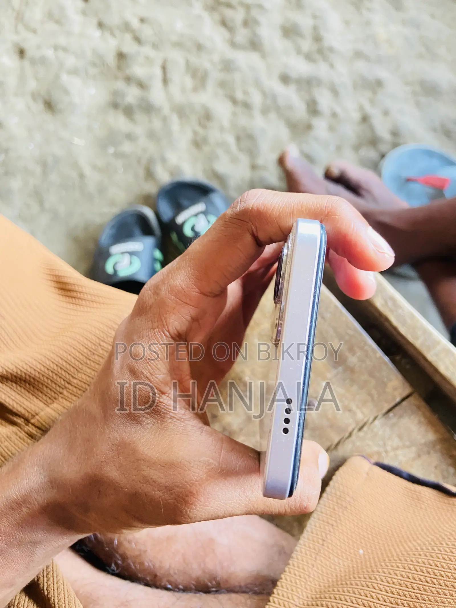 Vivo Y19s 128 GB White