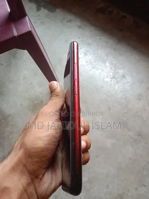 Vivo Y11 32 GB Red