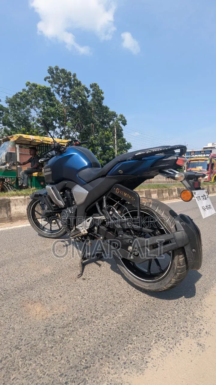 Yamaha FZ 2022 Blue