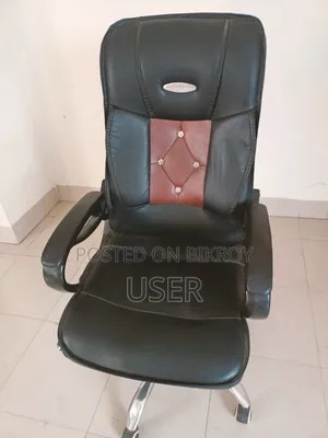 অফিসিয়াল চেয়ার