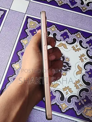 Vivo Y56 128 GB Gold