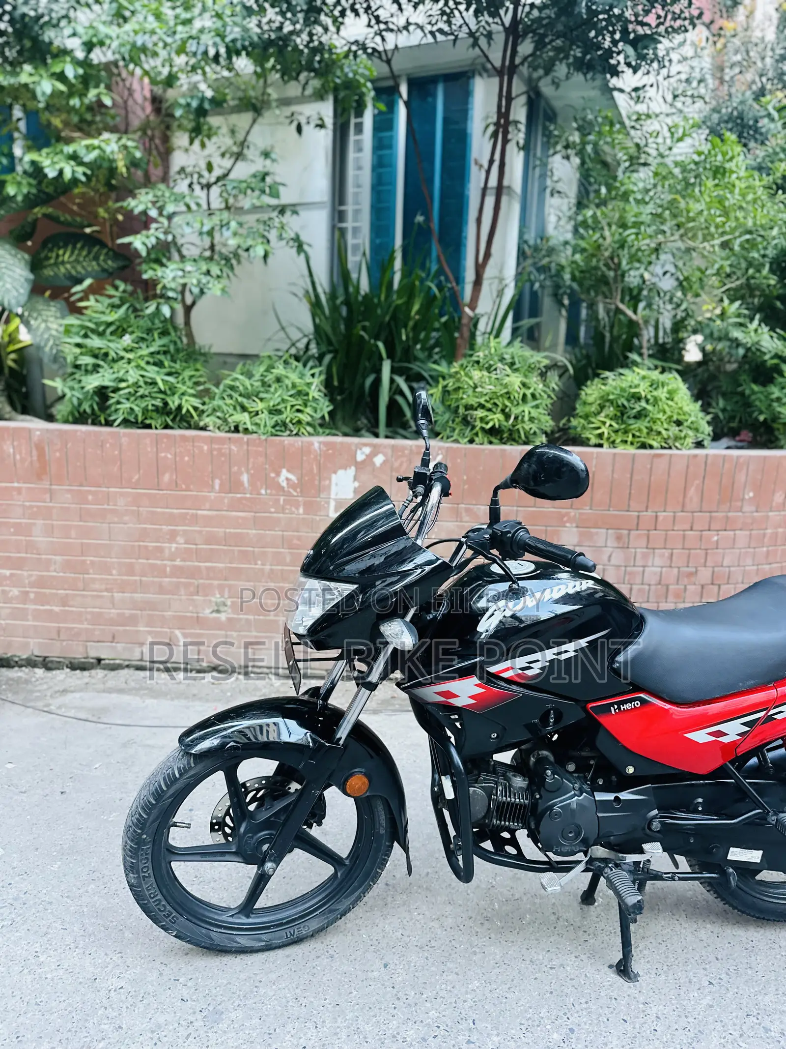 Hero Glamour 2021 Black