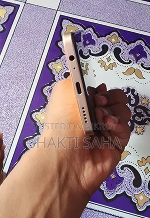 Vivo Y56 128 GB Gold