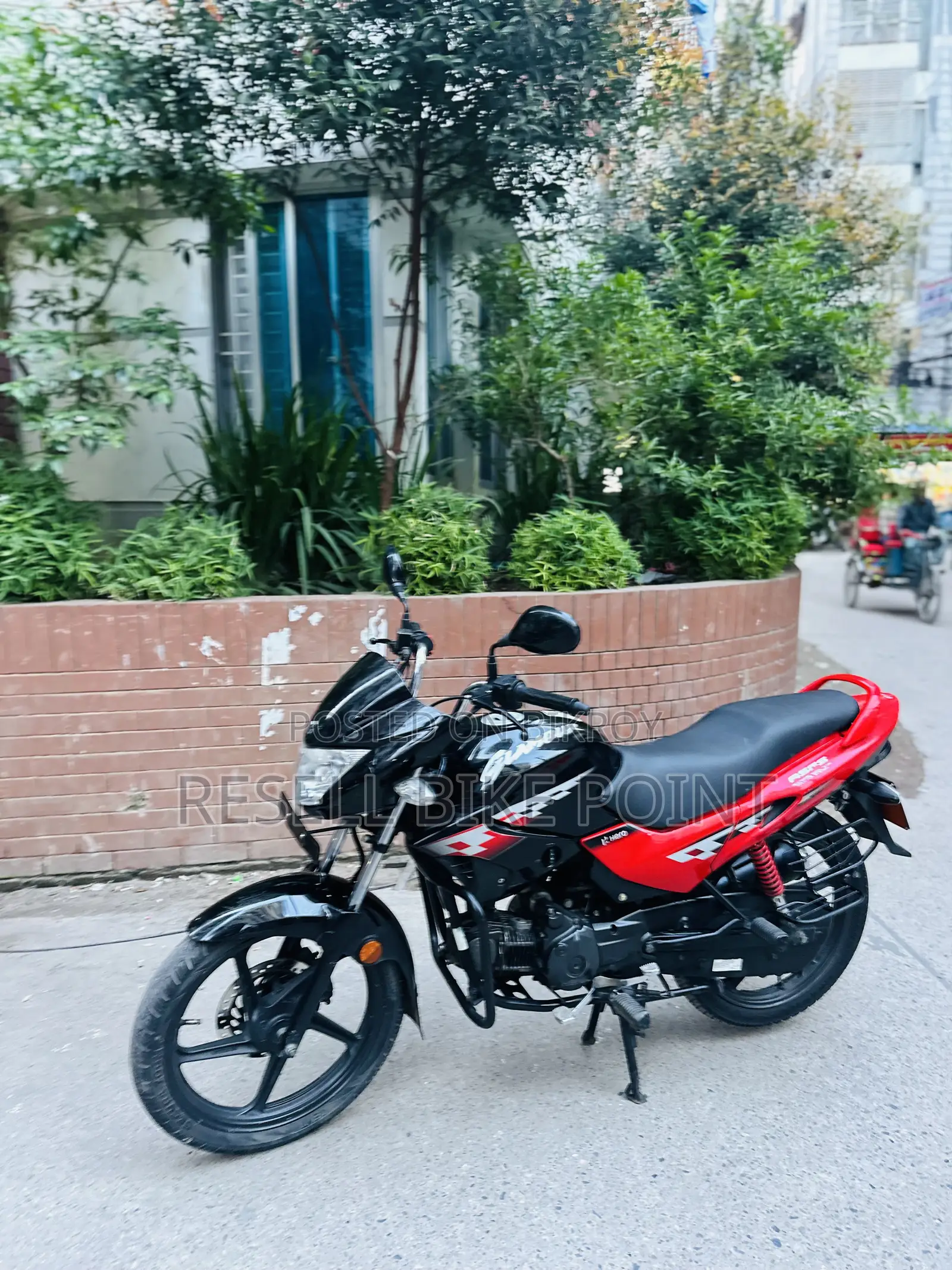 Hero Glamour 2021 Black