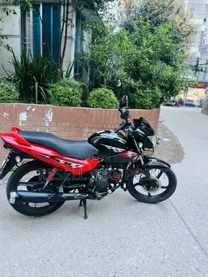 Hero Glamour 2021 Black
