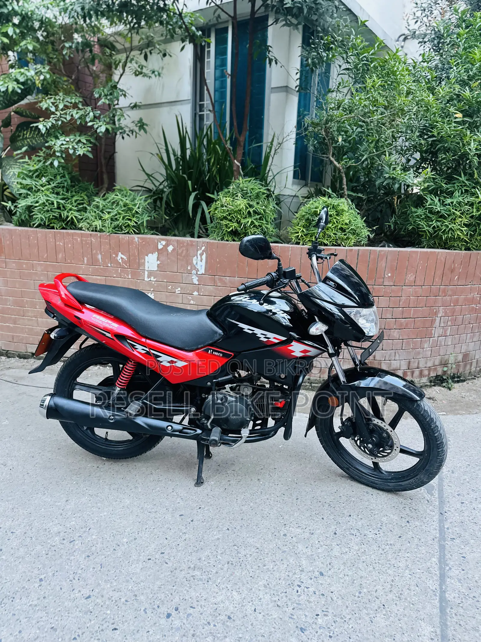 Hero Glamour 2021 Black