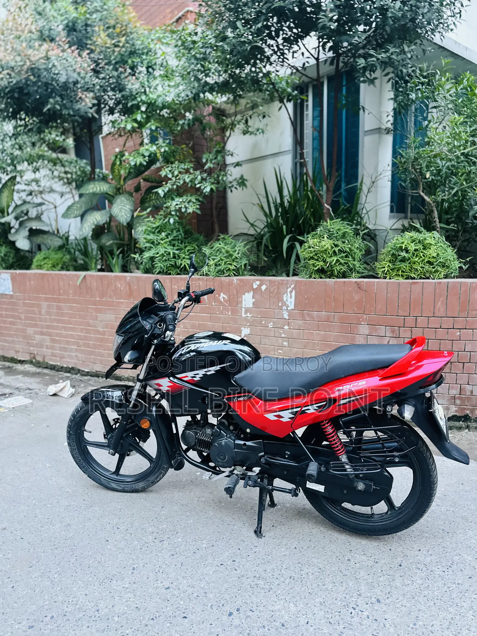 Hero Glamour 2021 Black