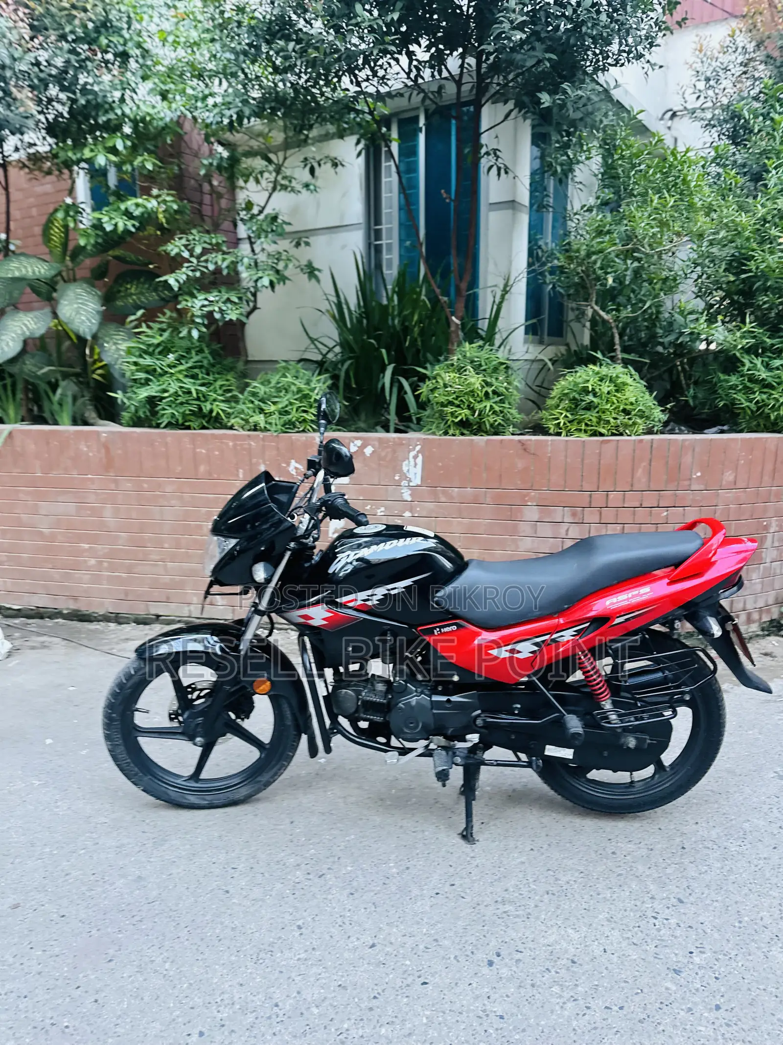 Hero Glamour 2021 Black