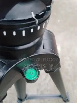 Tripod. Yunteng Vct- 880rm