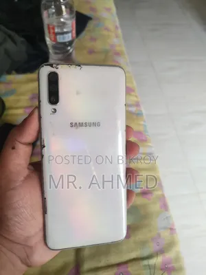 Samsung Galaxy A70 128 GB White