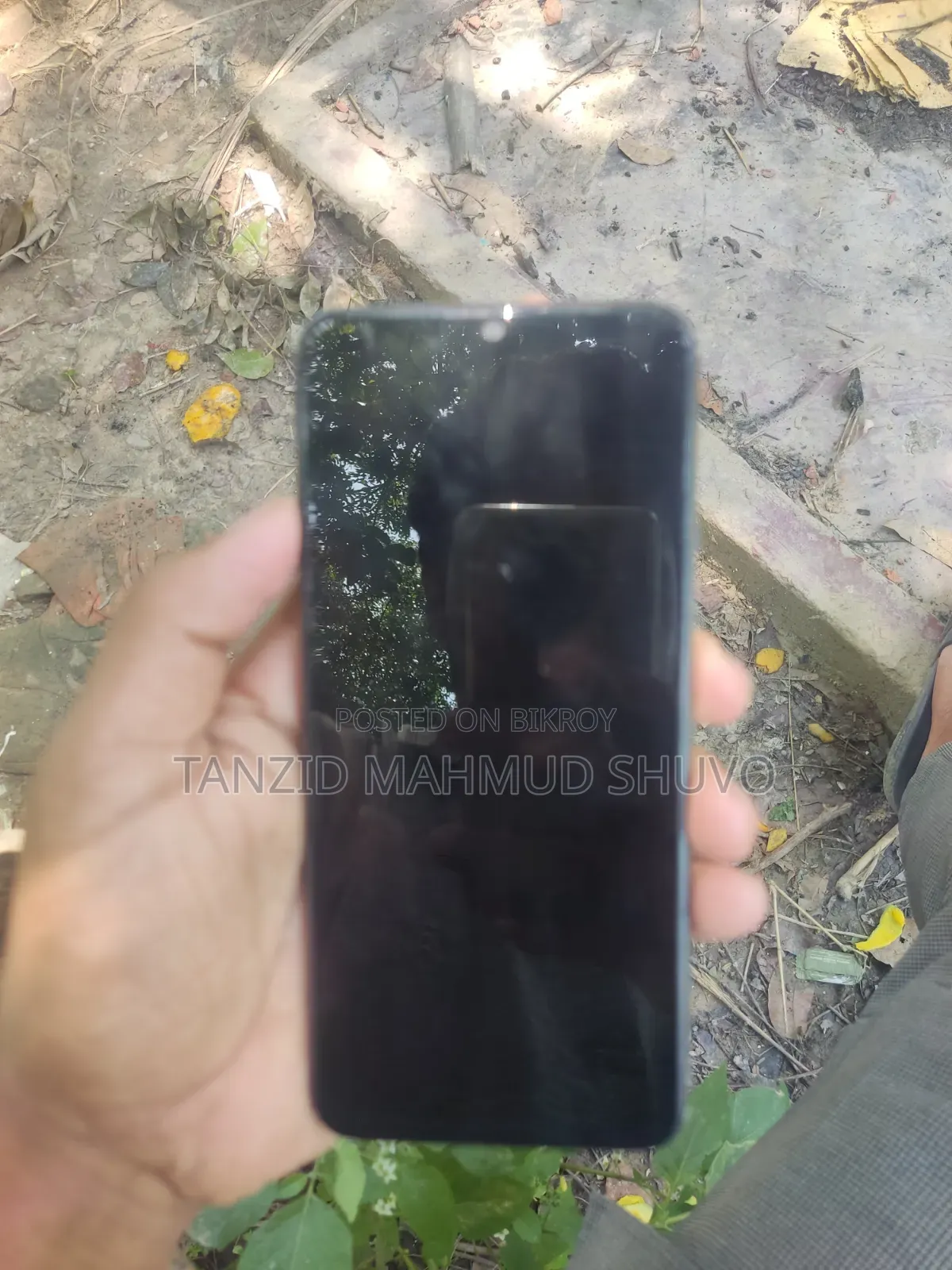 আইকিউওও ১২৮ জিবি কালো