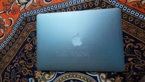 Laptop Apple MacBook 2017 8GB Intel Core I5 SSD 256GB