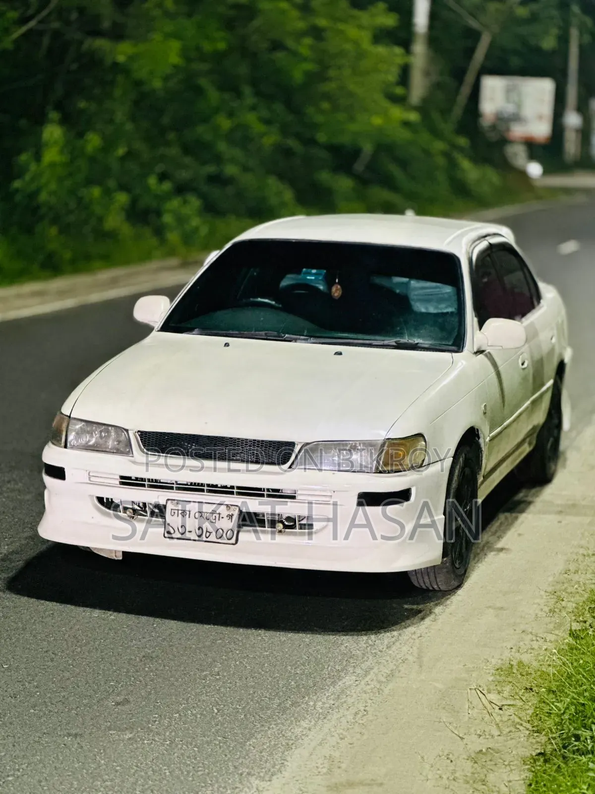 Toyota Corolla Automatic 1994 White