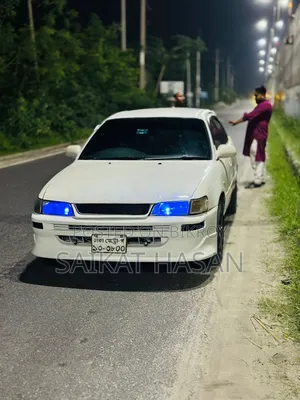 Toyota Corolla Automatic 1994 White