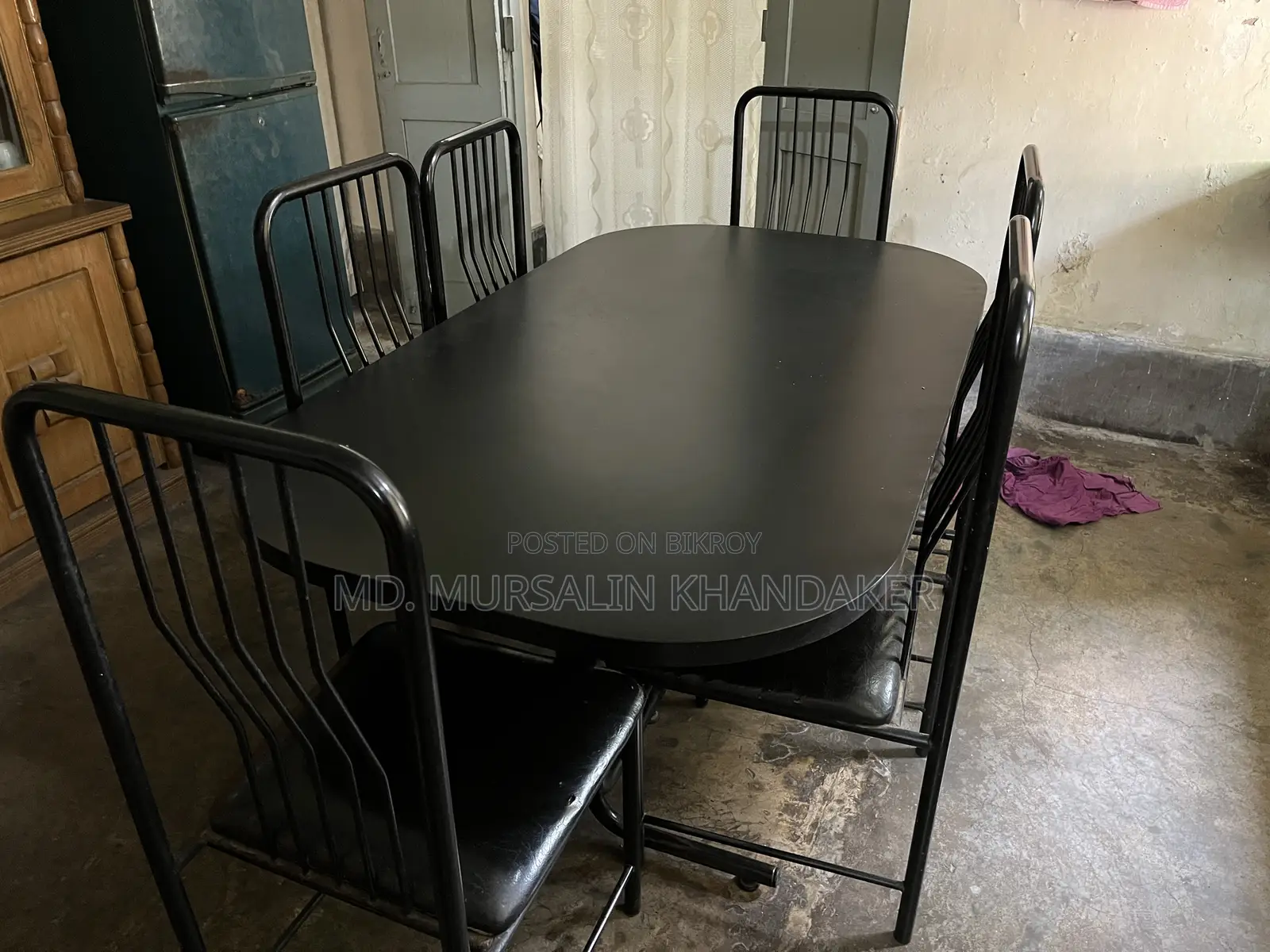 Otobi 6 Seater Dining Table for Sale!!!