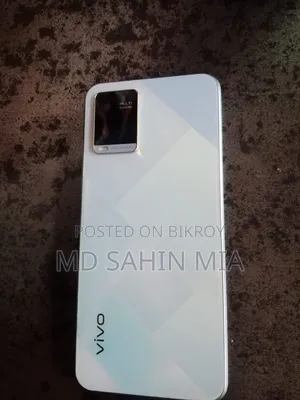 Vivo Y21 64 GB Gold